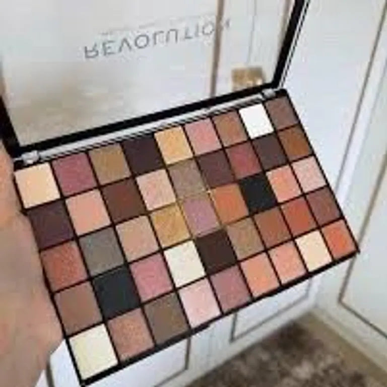 Paleta de sombras Makeup Revolution Large It Up